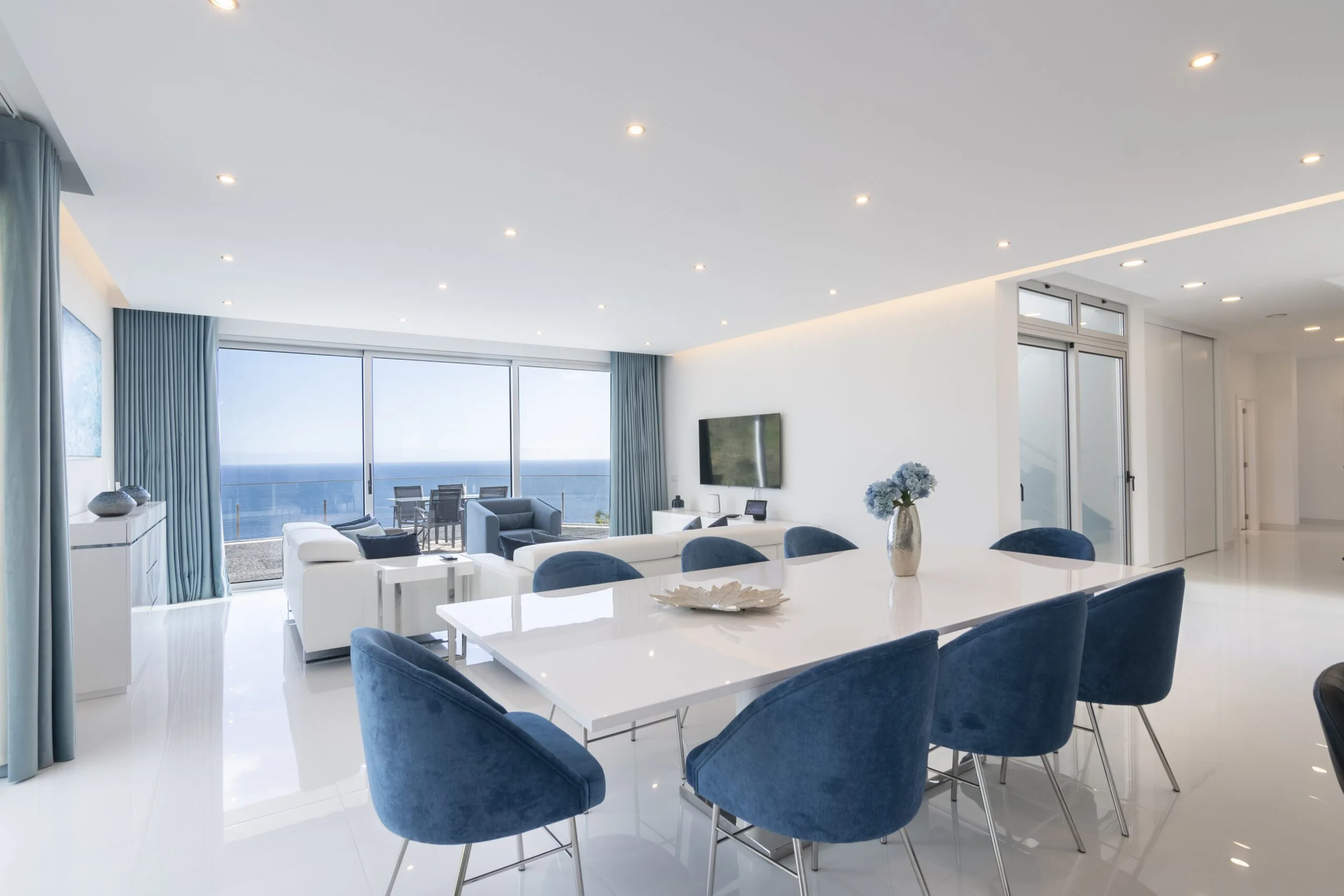 Villa Seaview | Elegant Luxury Interior Design Madeira 2025 3 DSC8539 HDR scaled
